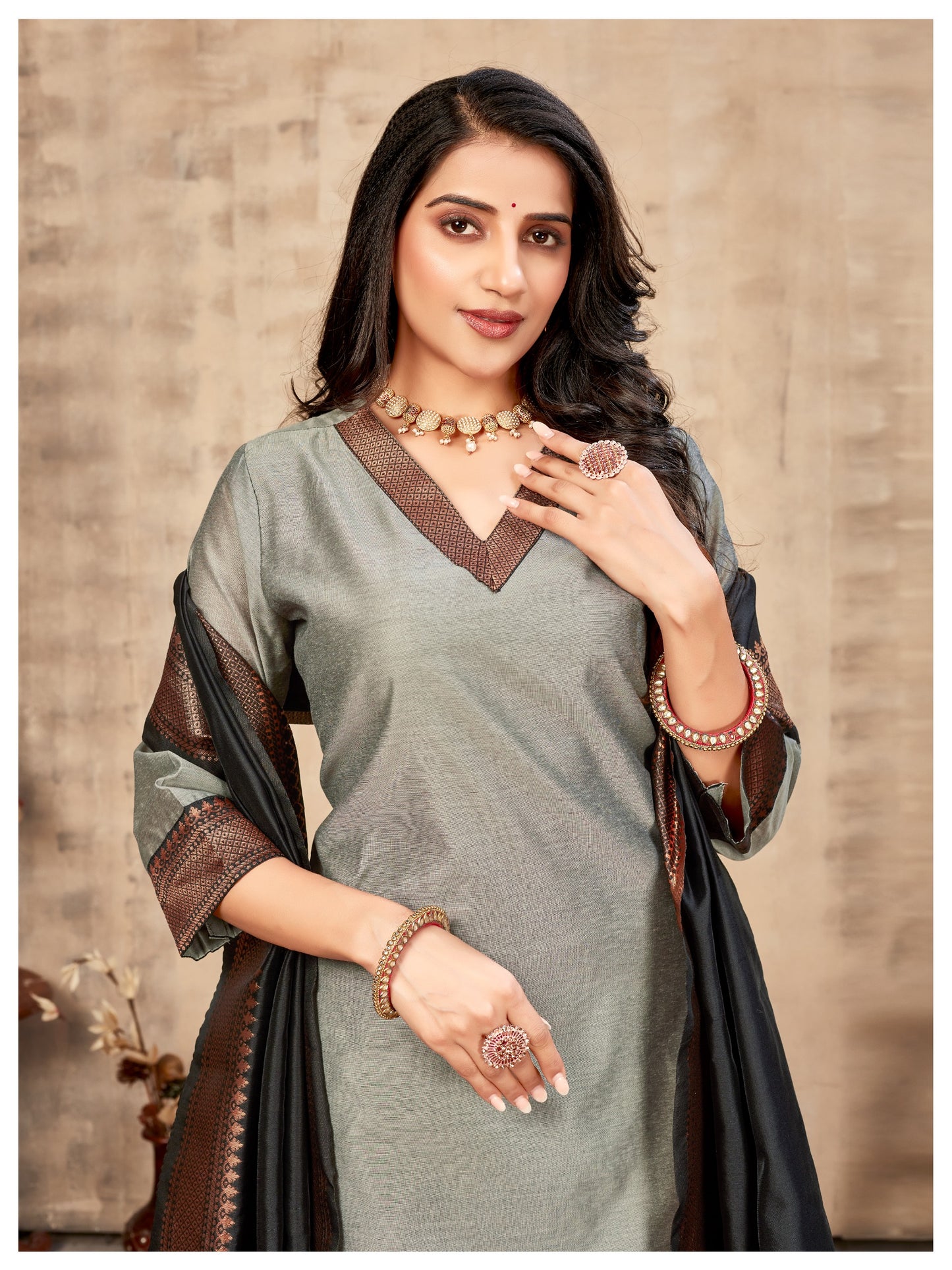 Grey & Zari border Ethnic Cotton Kurta with dupatta