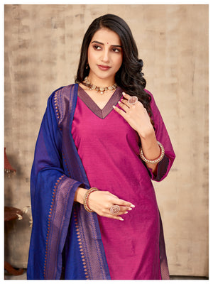 Magenta & Zari border Ethnic Cotton Kurta with dupatta
