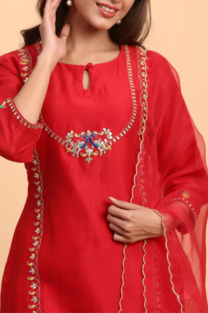 Red Roman Silk 3pc Suit Set with Embroidered Peacock Motif & Netted Dupatta