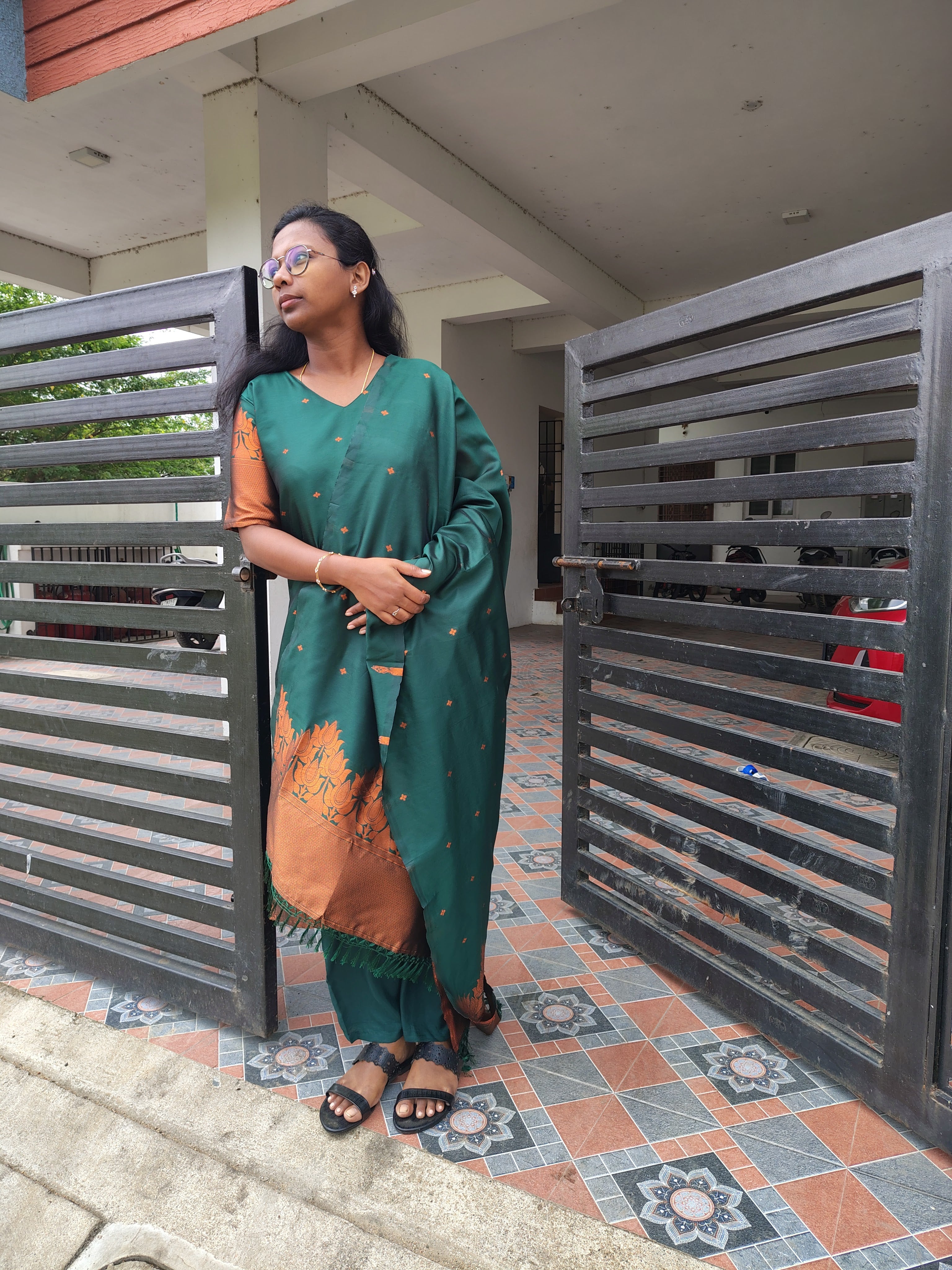 Bottle Green Silk Blended 3 Piece Suit Set