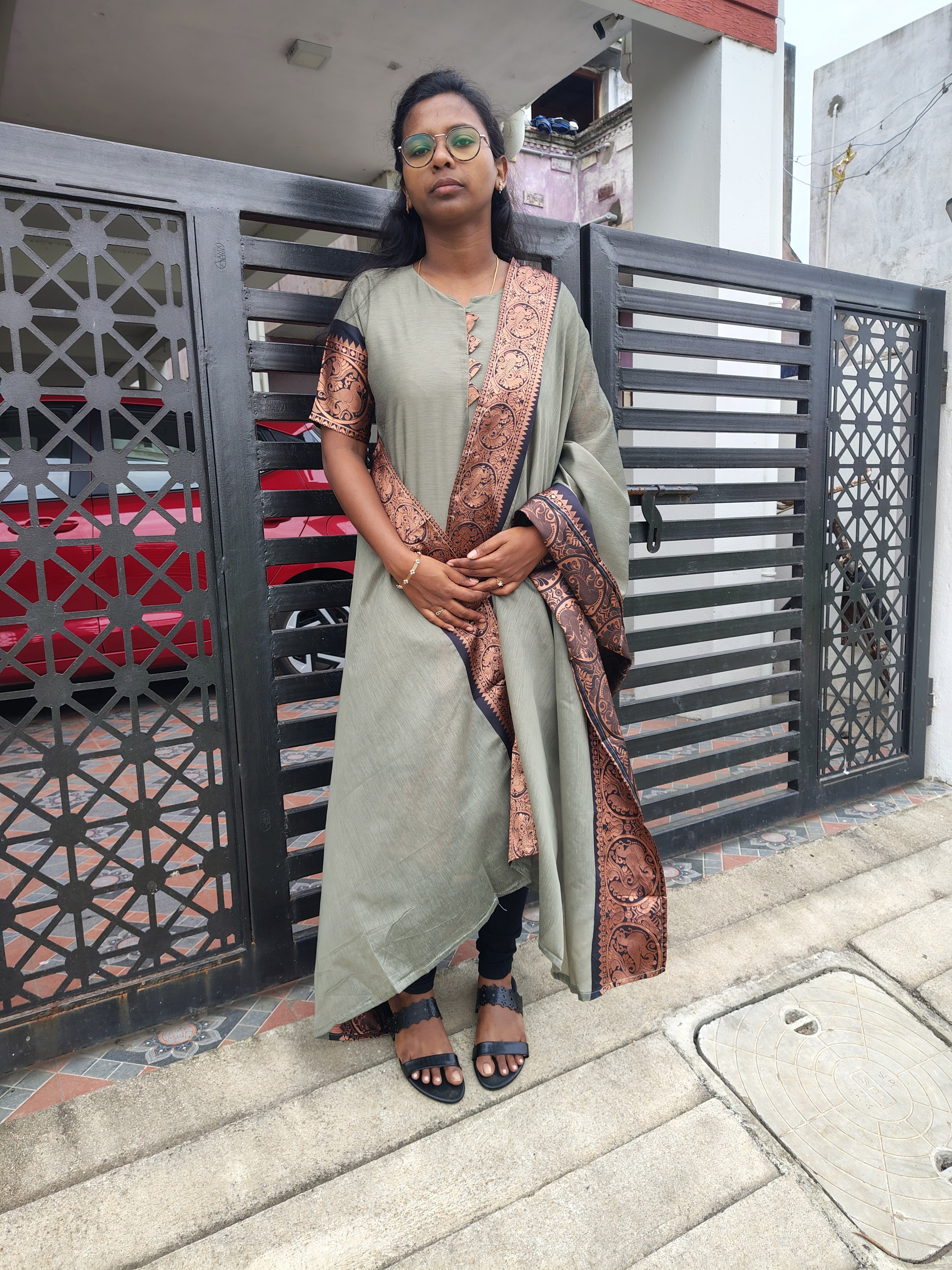 Grey Elegant Ethnic Cotton Kurta with dupatta