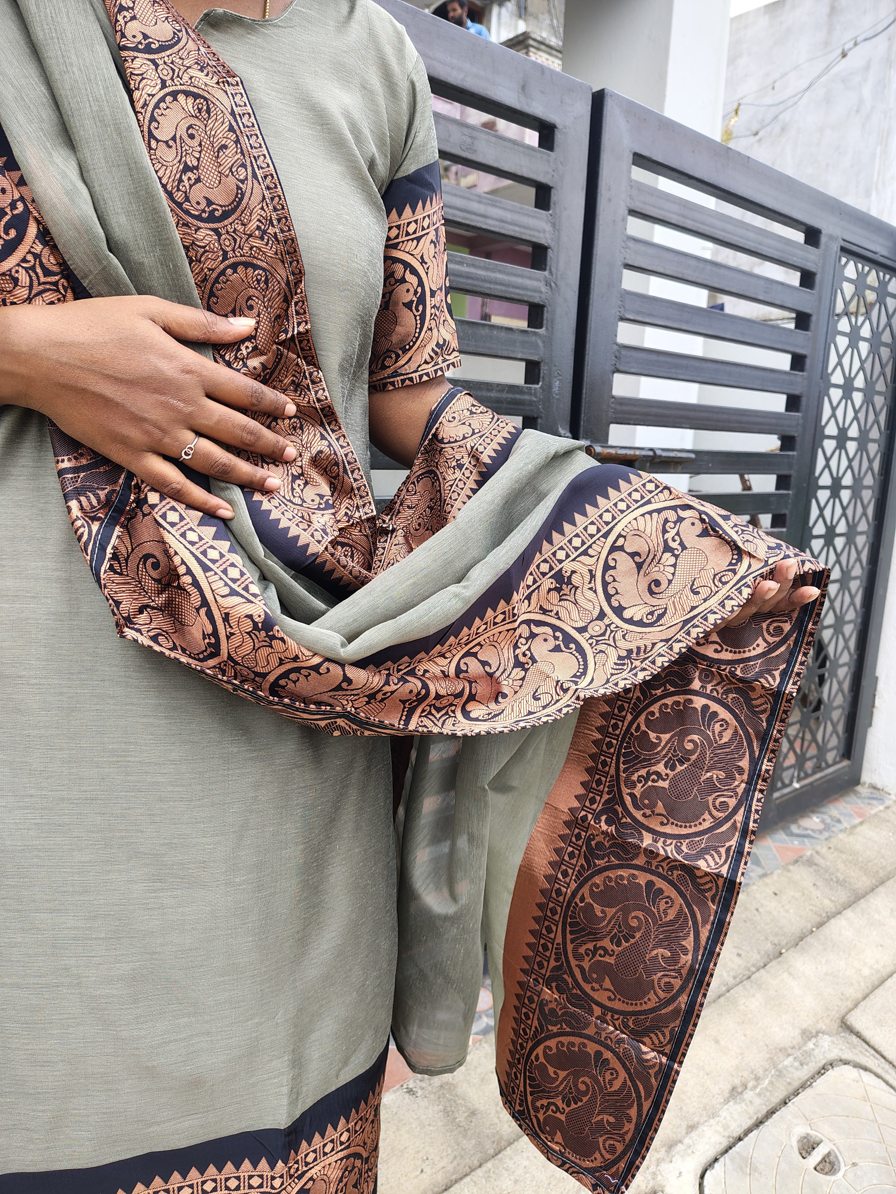 Grey Elegant Ethnic Cotton Kurta with dupatta