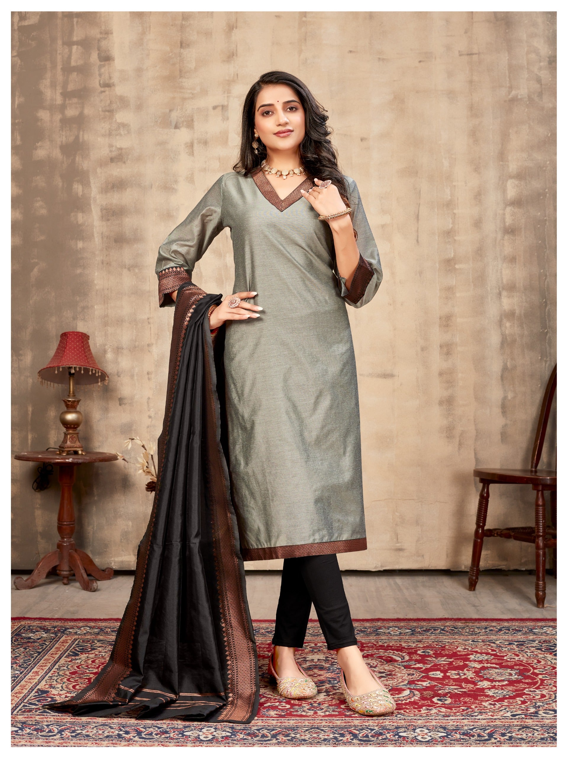 Grey & Zari border Ethnic Cotton Kurta with dupatta